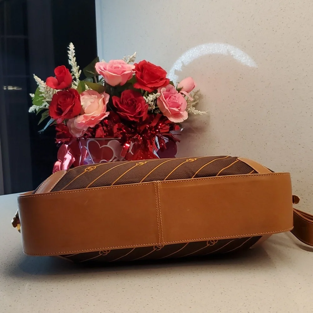 RARE GUCCI Canvas-Leather crossbody bag